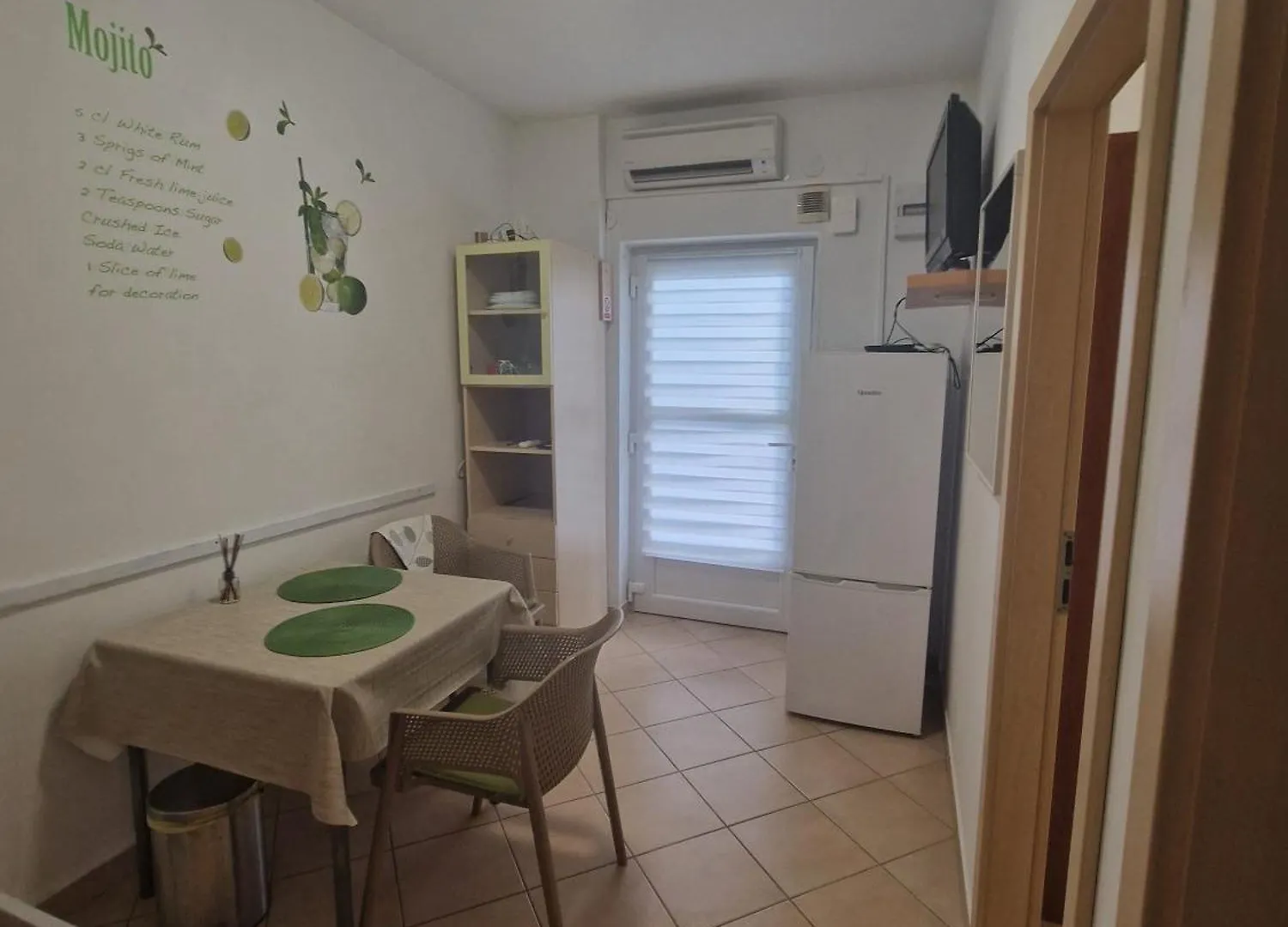 Apartments Saric Σπλιτ 0*,