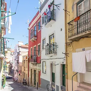 https://typical-santa-catarina-by-homing.hotels-lisbon-portugal.com