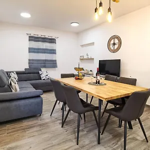 Apartamento Nova, Split