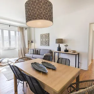 https://bonsai-light-and-comfort-flat.hotels-lisbon-portugal.com